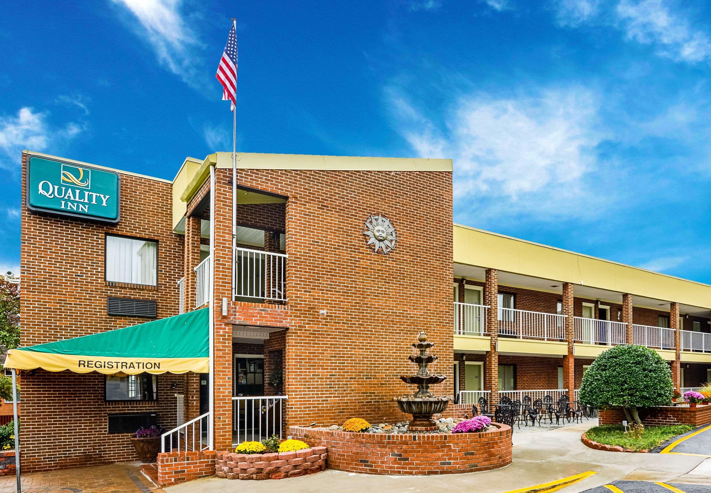 Quality Inn Mount Vernon Александрия Екстериор снимка